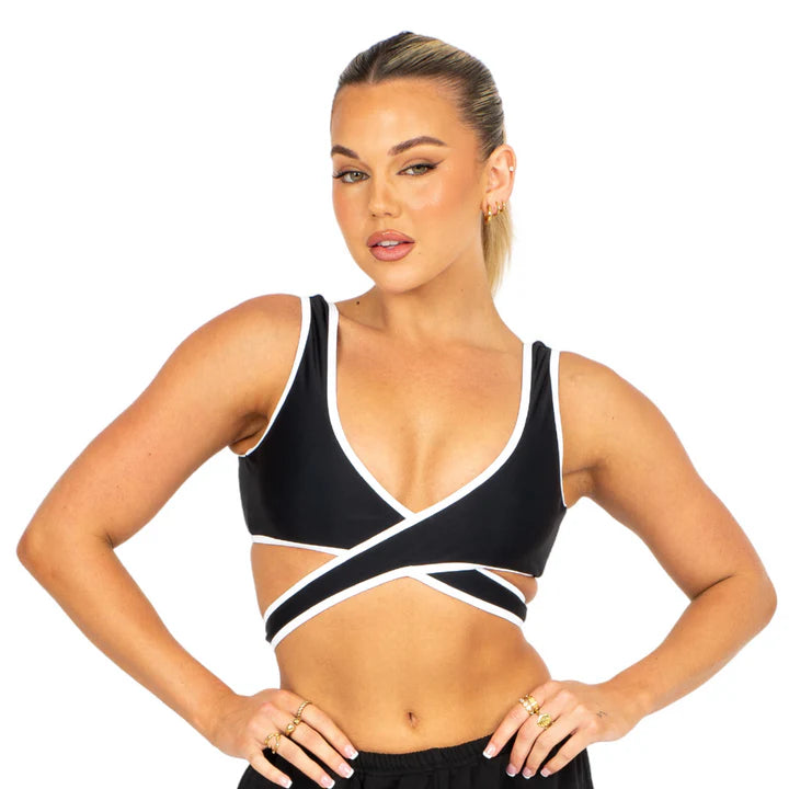 Cosi G Kyra D X Collab Crop